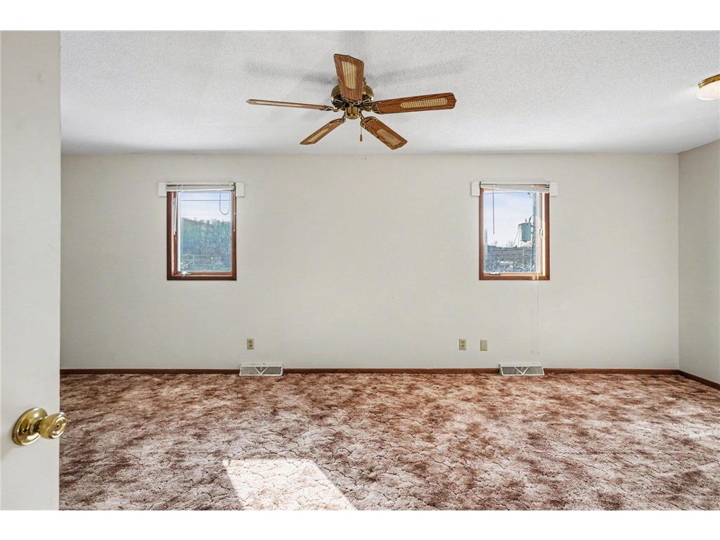818 Hawthorn Street Red Wing MN 55066 7018763 image13