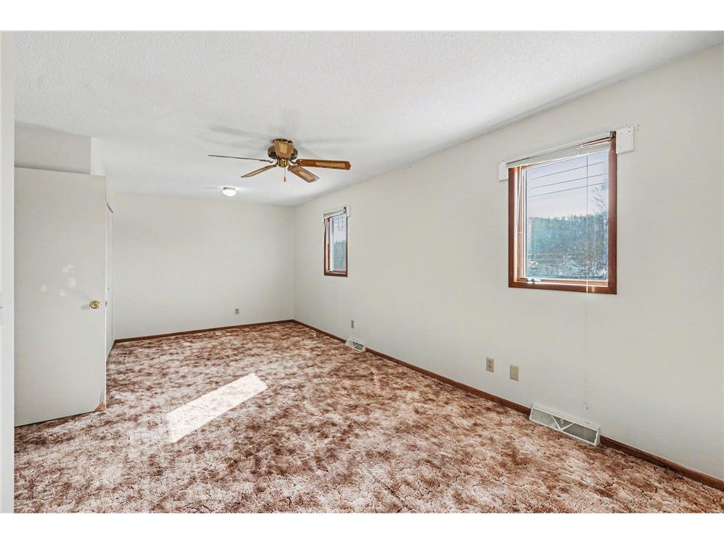 818 Hawthorn Street Red Wing MN 55066 7018763 image15
