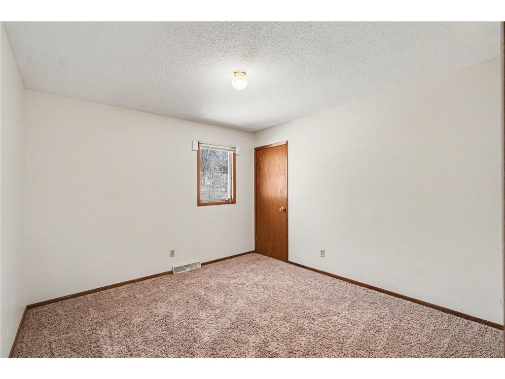 818 Hawthorn Street Red Wing MN 55066 7018763 image19