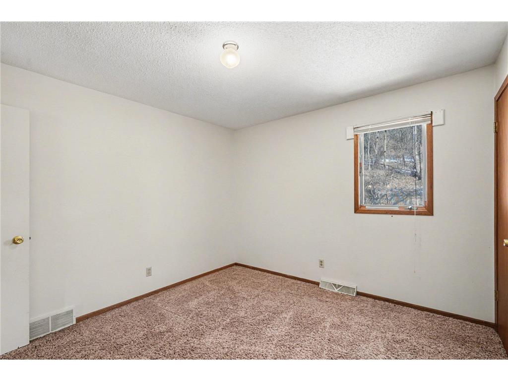 818 Hawthorn Street Red Wing MN 55066 7018763 image21