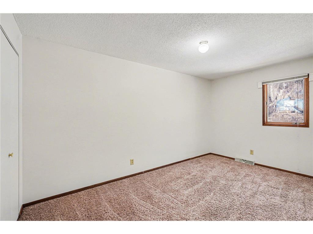 818 Hawthorn Street Red Wing MN 55066 7018763 image23