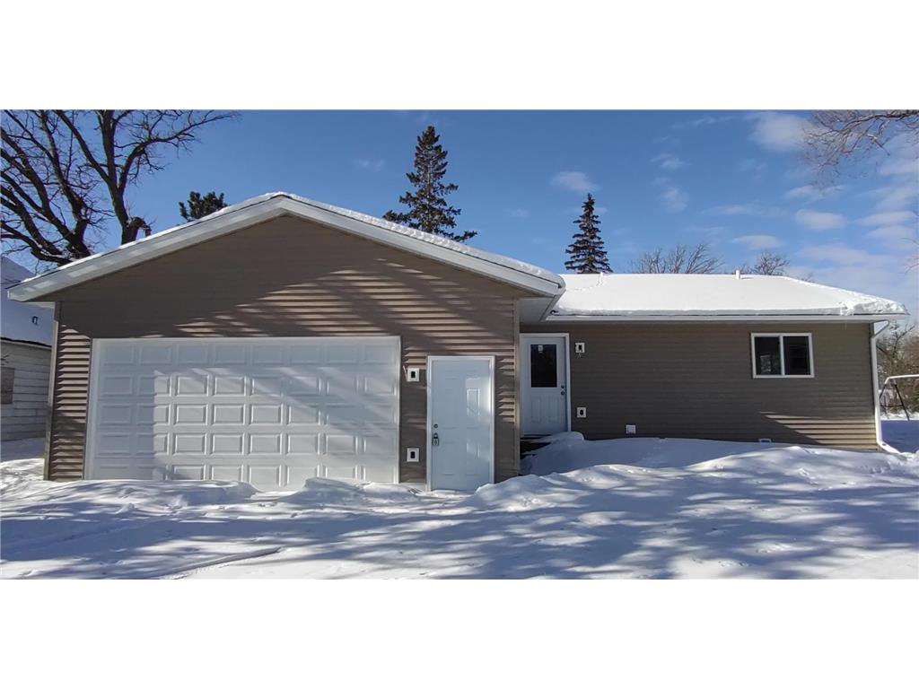 818 Irvine Avenue NW, Bemidji, MN, 56601 MLS 6329918 Edina Realty