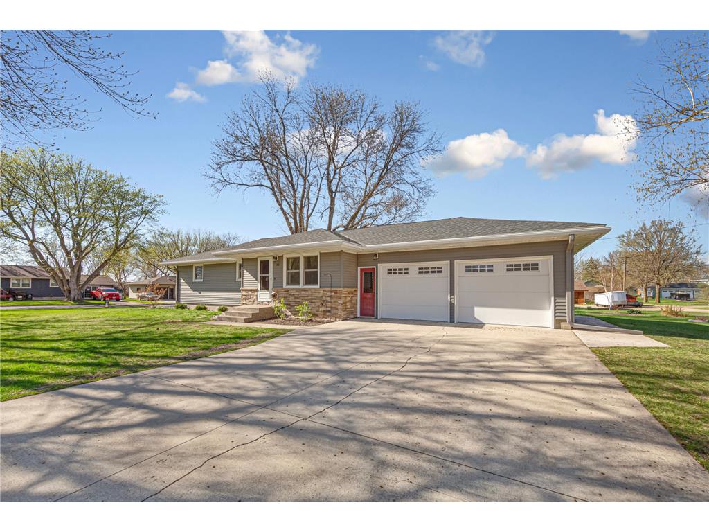 818 Lincoln Avenue Gaylord MN 55334 7060045 image1