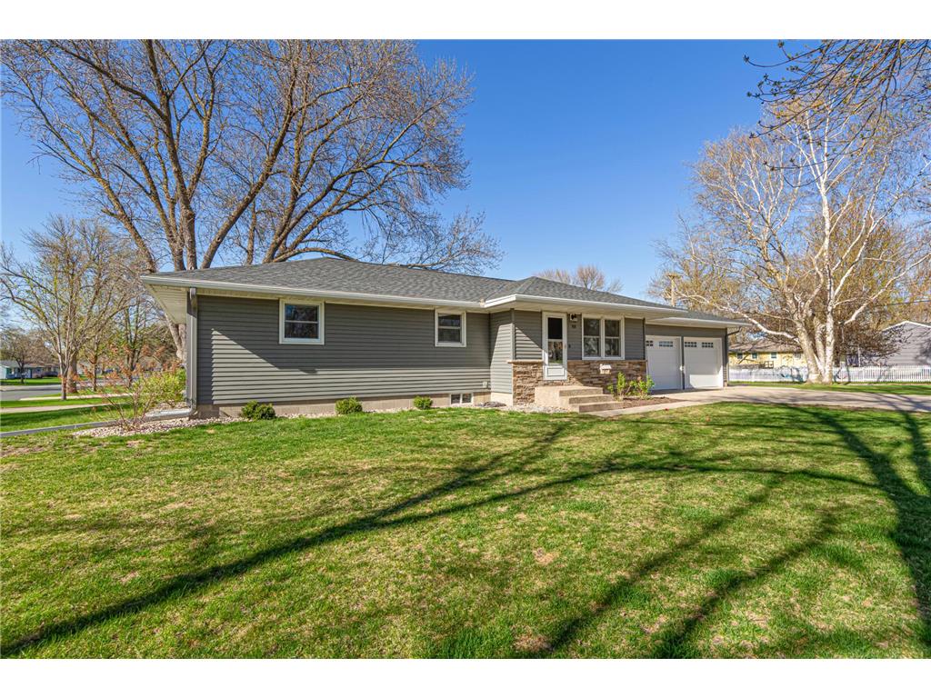 818 Lincoln Avenue Gaylord MN 55334 7060045 image4