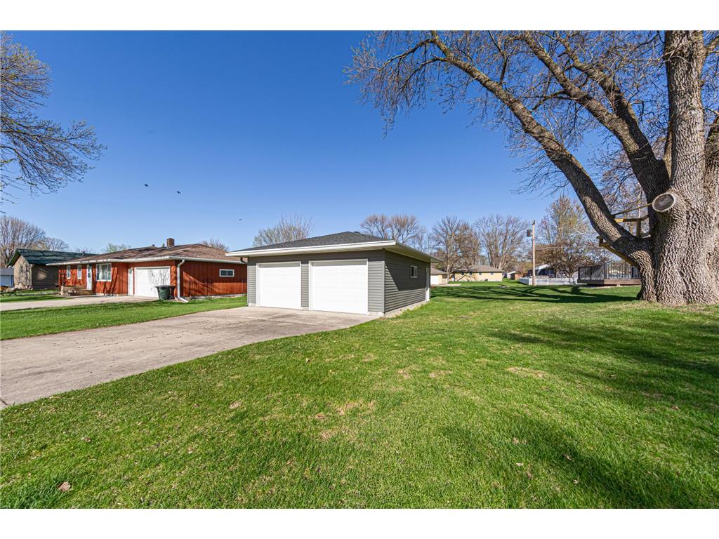 818 Lincoln Avenue Gaylord MN 55334 7060045 image42