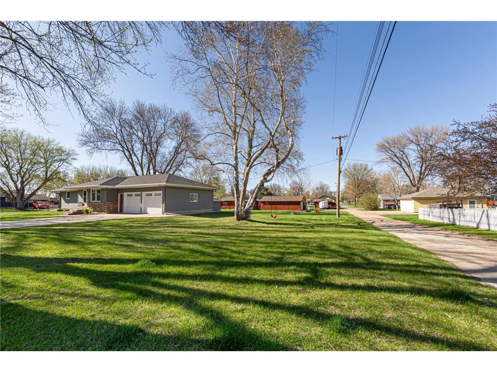 818 Lincoln Avenue Gaylord MN 55334 7060045 image5