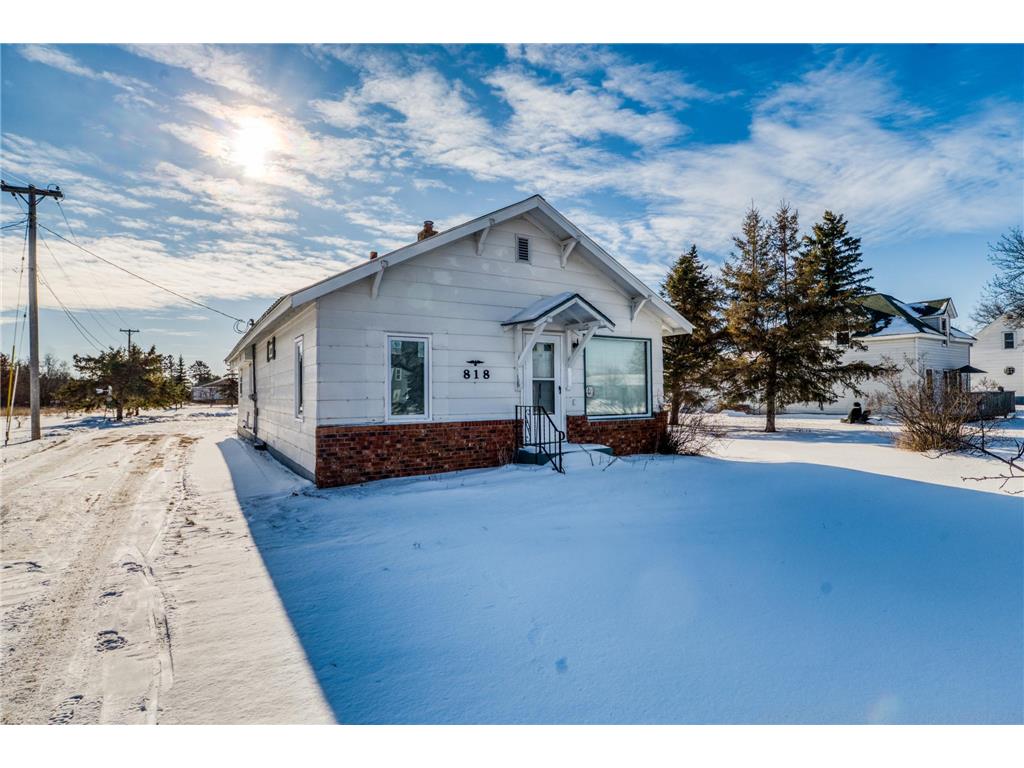 818 Roosevelt Road SE Bemidji MN 56601 6652601 image1