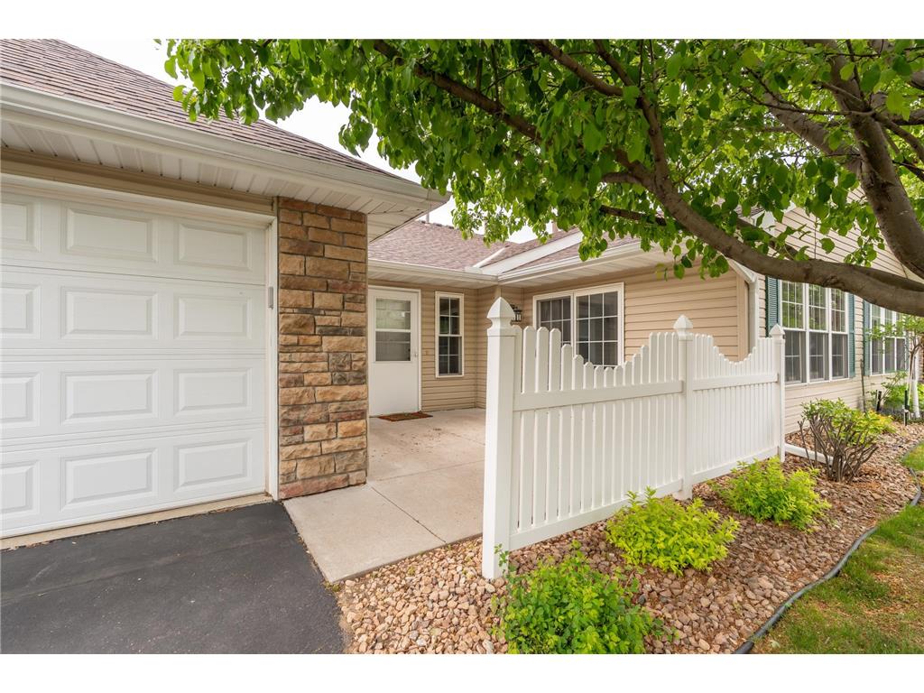 818 Roundhouse Street Shakopee MN 55379 7079544 image2