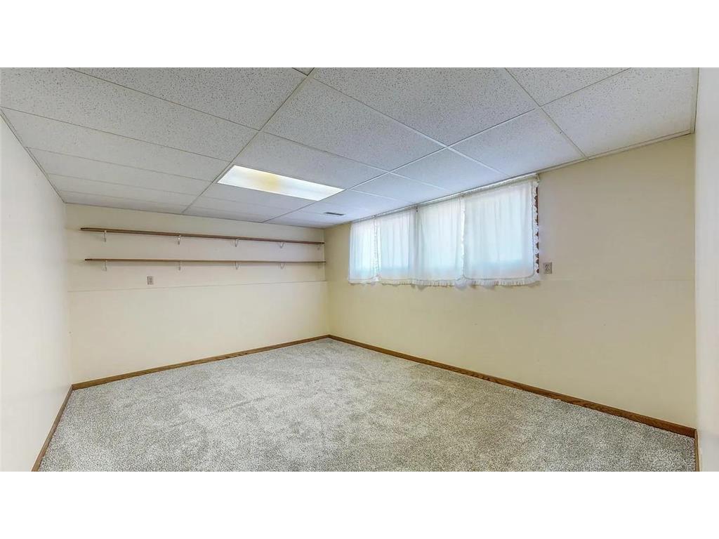 818 S 10th Street Lake City MN 55041 7030909 image10