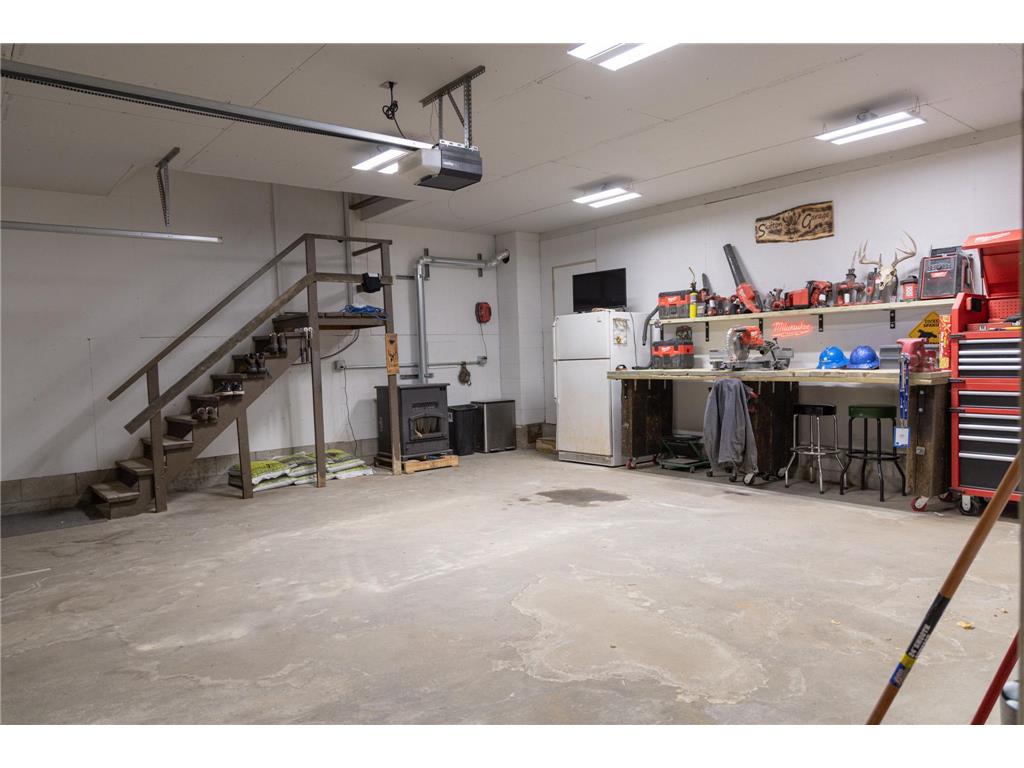 818 S 10th Street Lake City MN 55041 7030909 image44