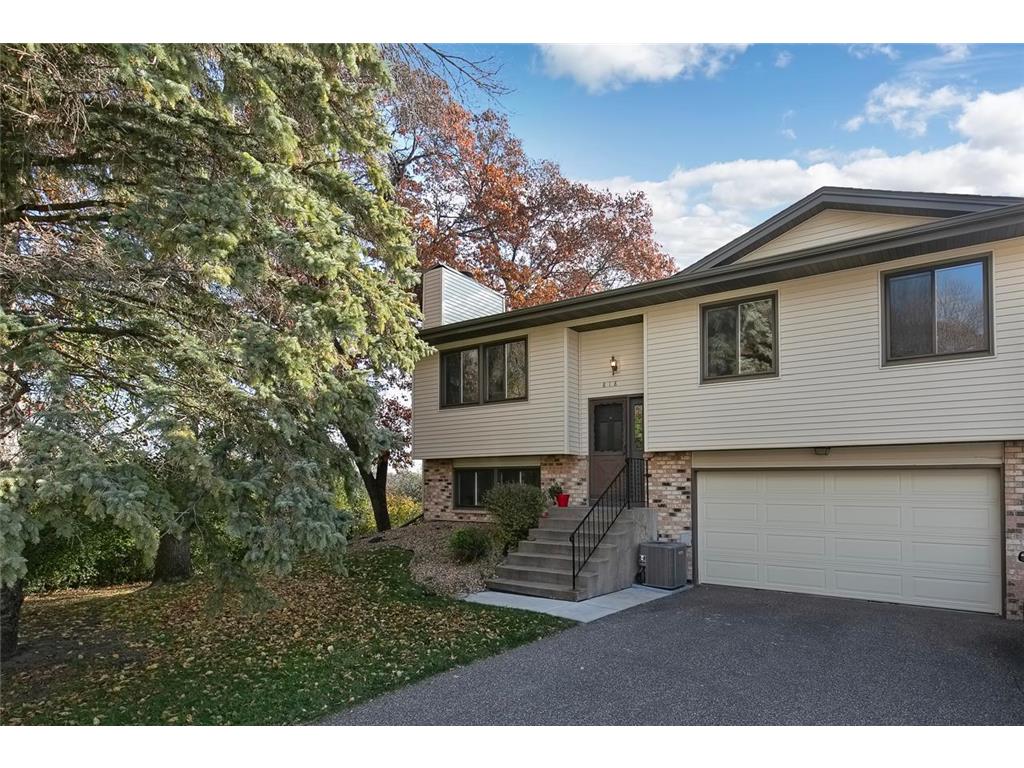 818 Sherwood Road Shoreview MN 55126 6454991 image1