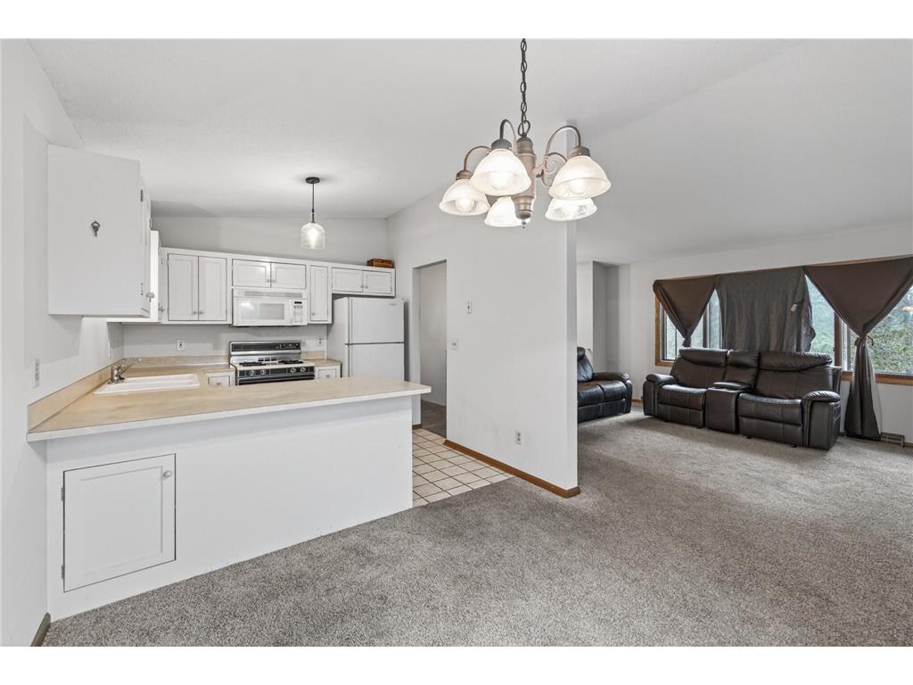 818 Sherwood Road Shoreview MN 55126 7058687 image10