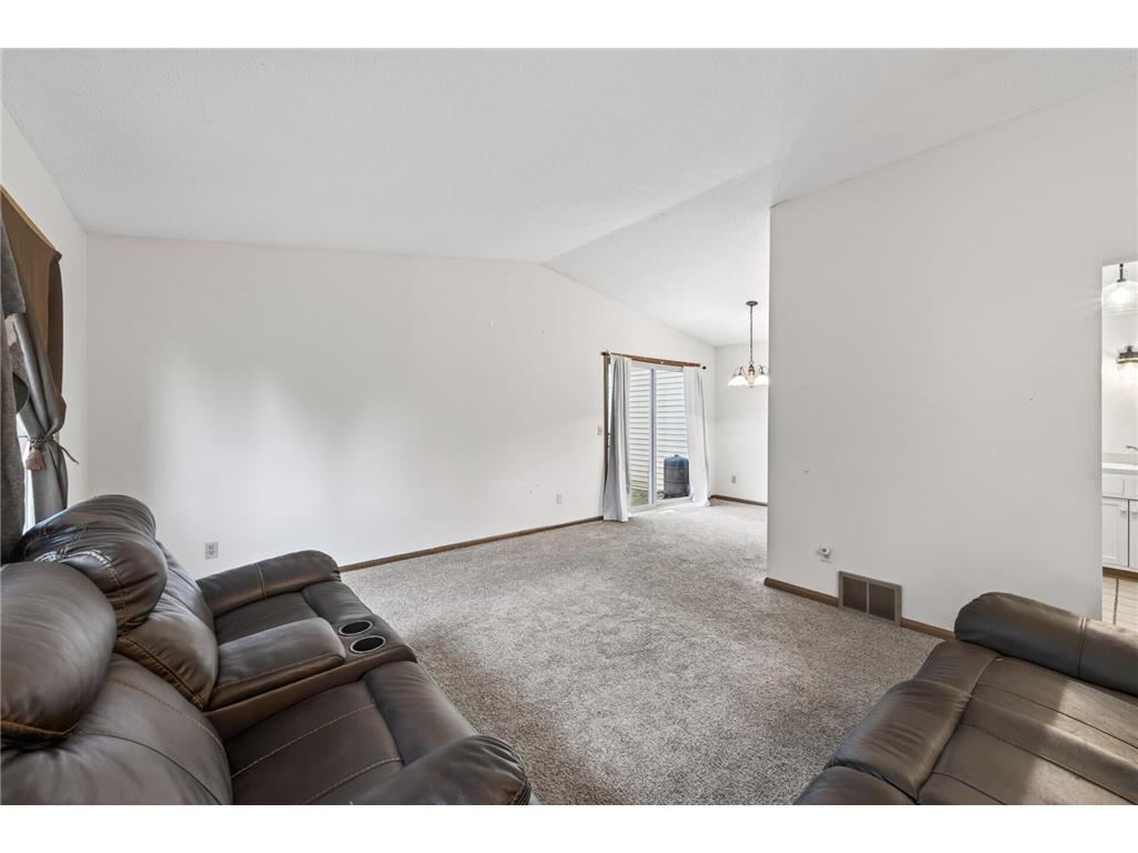 818 Sherwood Road Shoreview MN 55126 7058687 image7