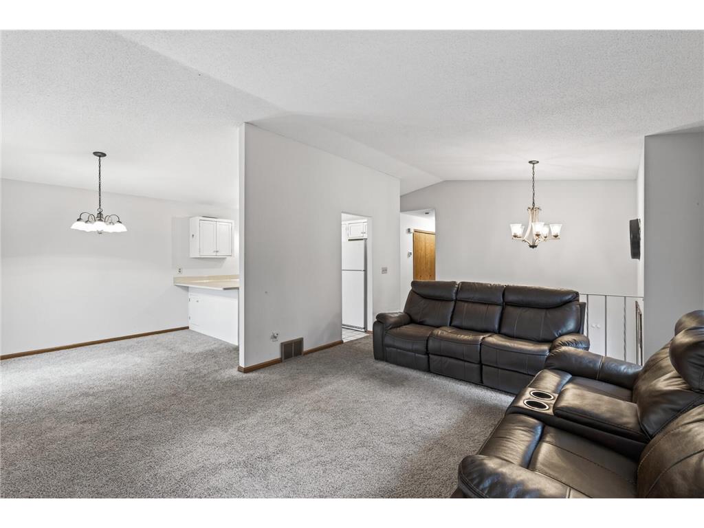 818 Sherwood Road Shoreview MN 55126 7058687 image8