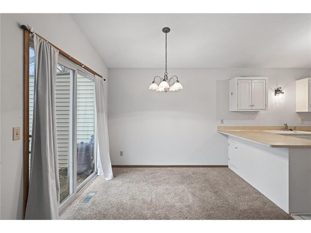 818 Sherwood Road Shoreview MN 55126 7058687 image9