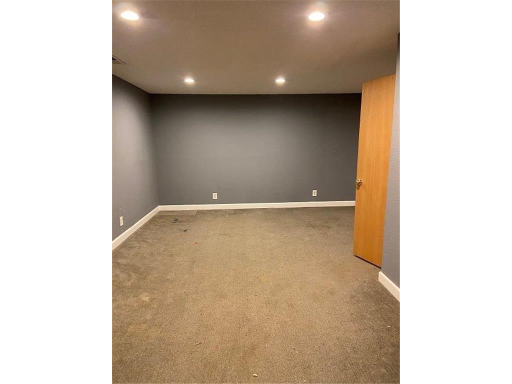 818 Sterling Street S Maplewood MN 55119 7074084 image10