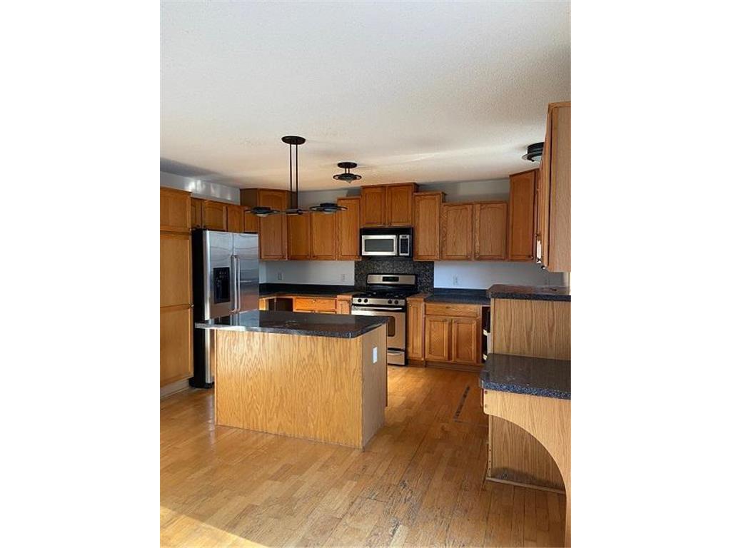 818 Sterling Street S Maplewood MN 55119 7074084 image2