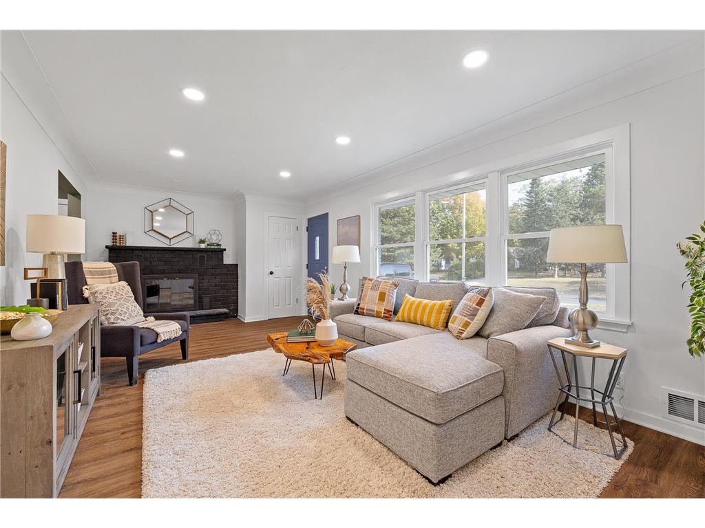 8180 Eastwood Road Mounds View MN 55112 6455684 image1