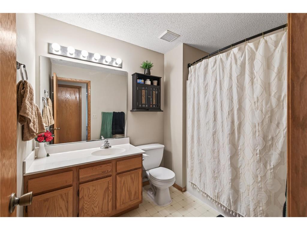 8184 Middletown Road Spring Lake Park MN 55432 7047652 image18