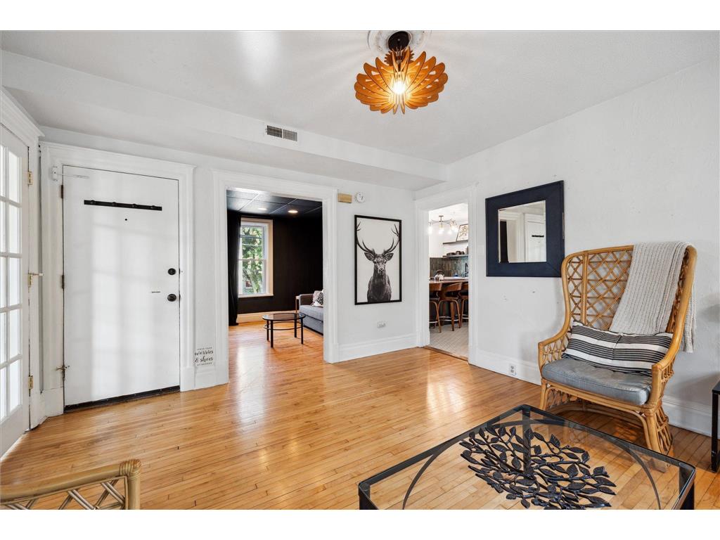 819 24th Avenue NE Minneapolis MN 55418 7028329 image23