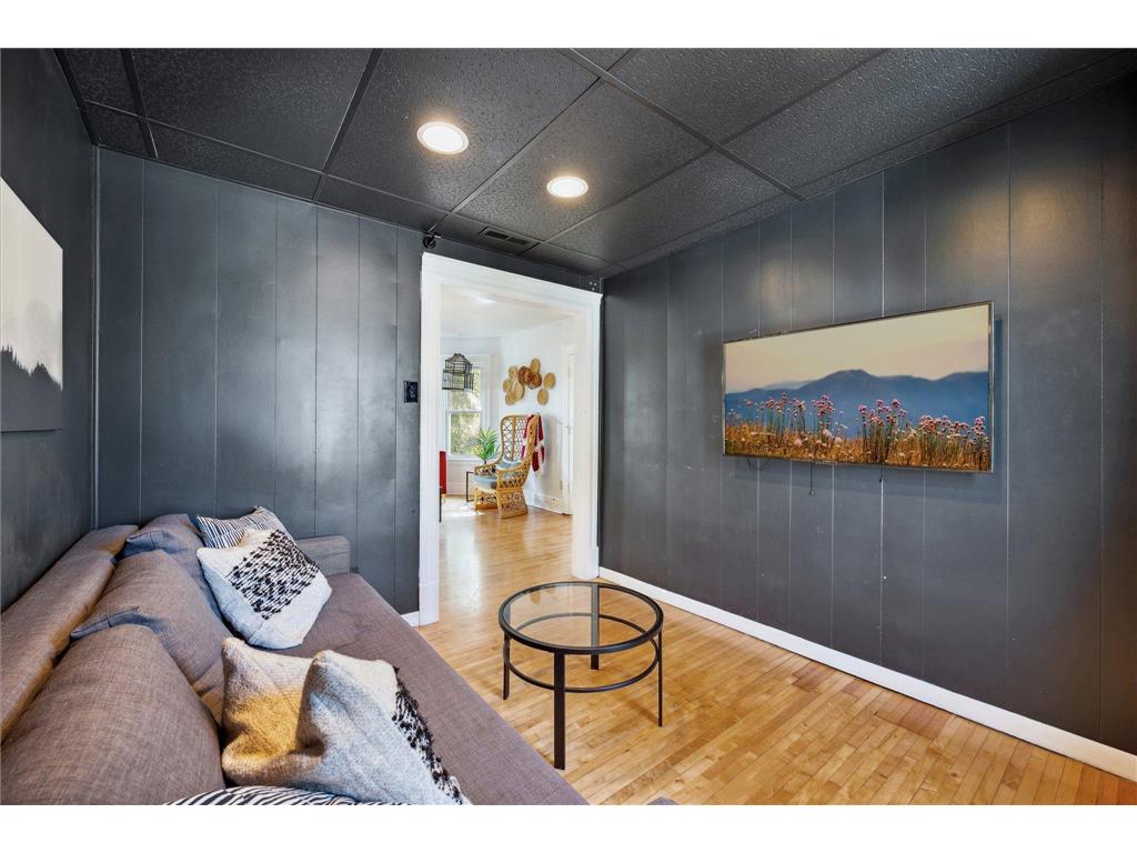 819 24th Avenue NE Minneapolis MN 55418 7028329 image25