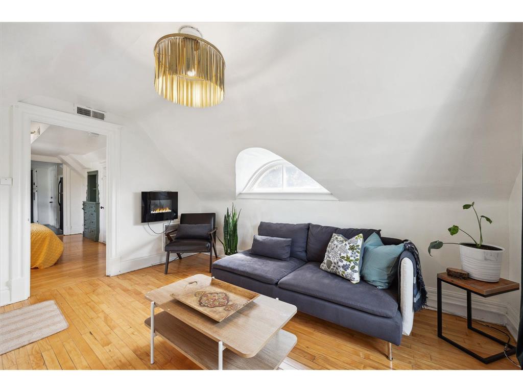 819 24th Avenue NE Minneapolis MN 55418 7028329 image38
