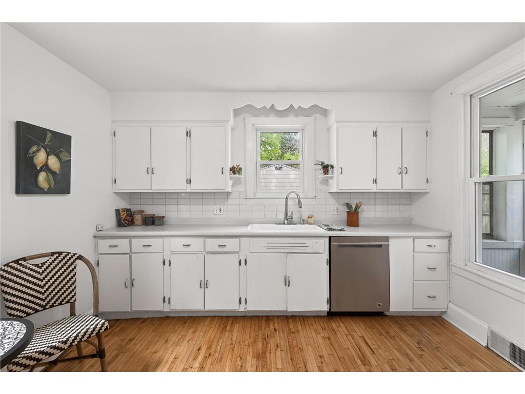 819 26th Avenue NE Minneapolis MN 55418 7069615 image15