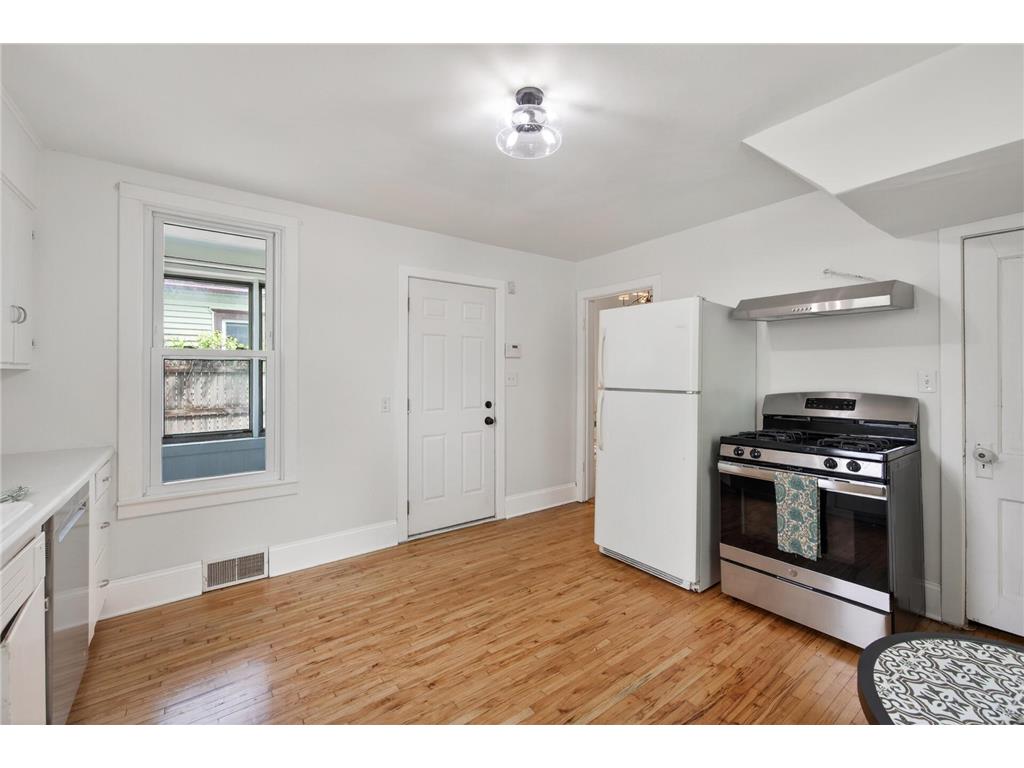 819 26th Avenue NE Minneapolis MN 55418 7069615 image17