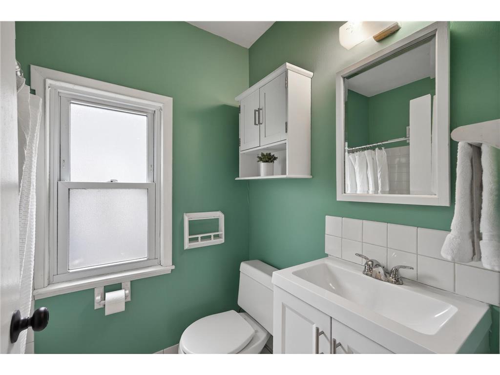 819 26th Avenue NE Minneapolis MN 55418 7069615 image20