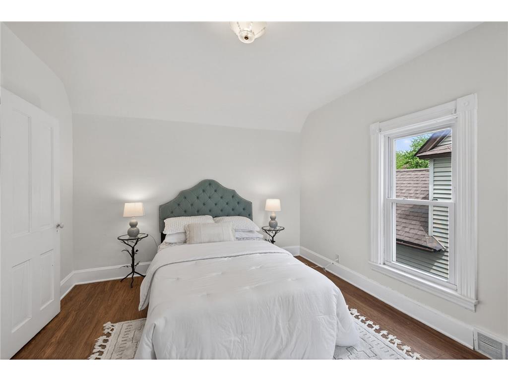 819 26th Avenue NE Minneapolis MN 55418 7069615 image22