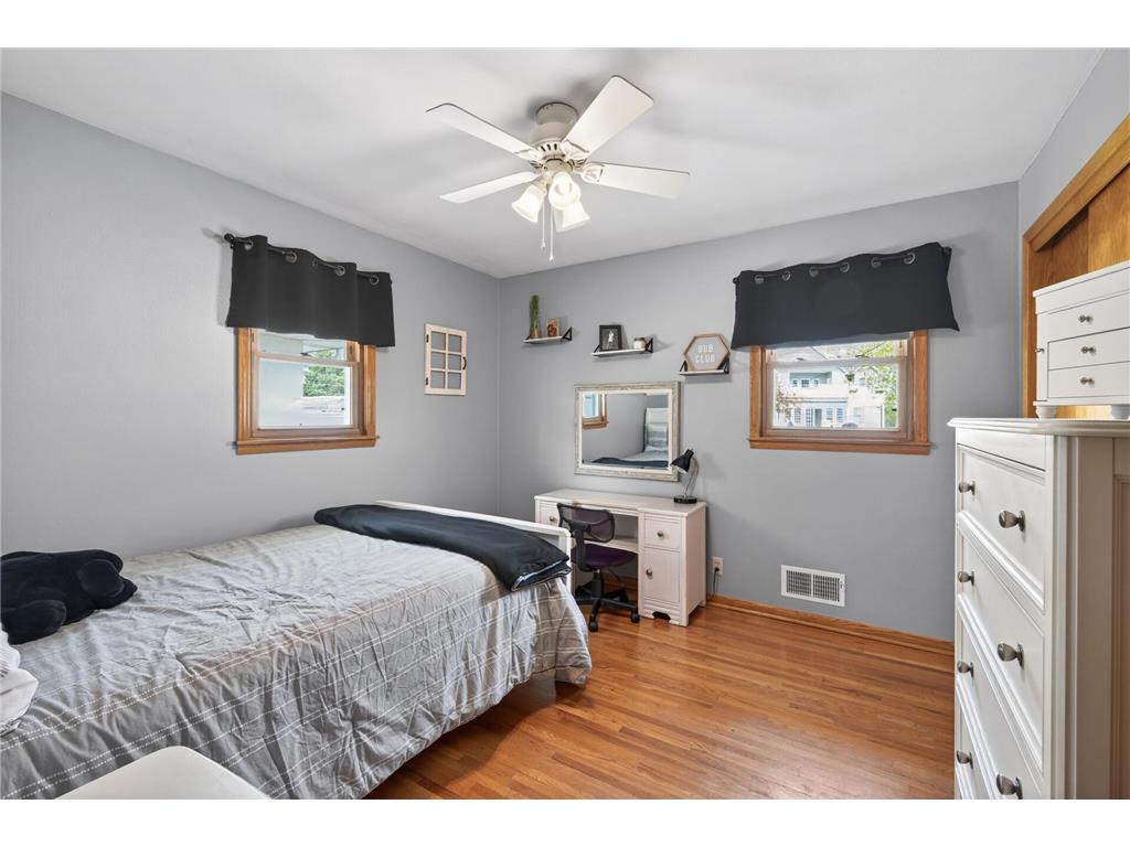 819 2nd Avenue S South Saint Paul MN 55075 7061599 image17