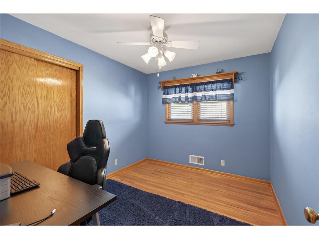 819 2nd Avenue S South Saint Paul MN 55075 7061599 image18