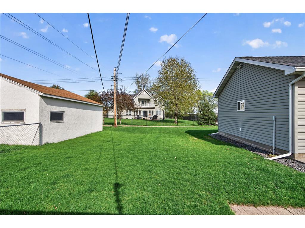 819 2nd Avenue S South Saint Paul MN 55075 7061599 image27