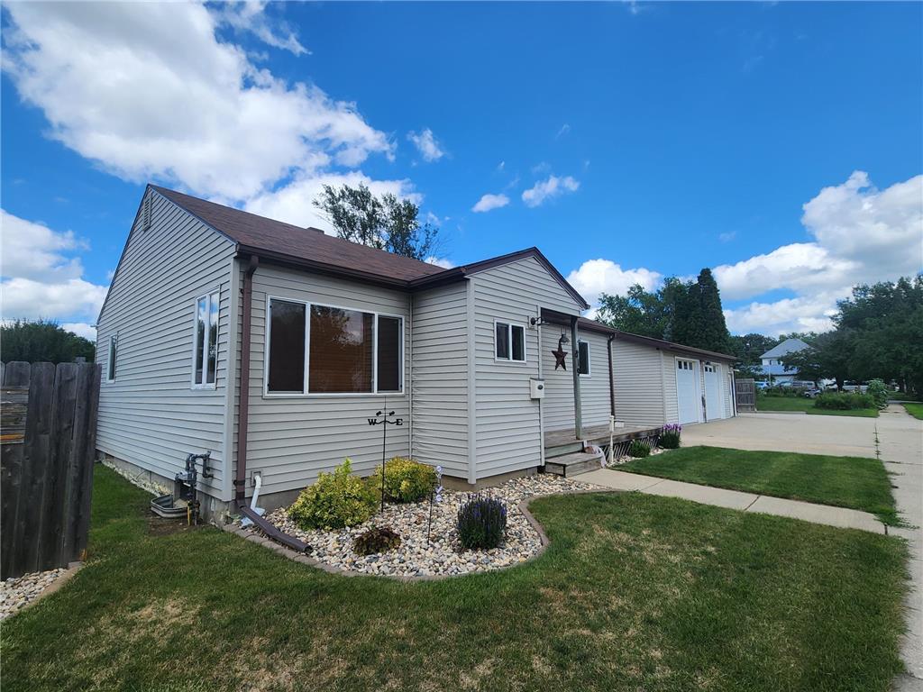 819 2nd Street SW Pipestone MN 56164 7107955 image1