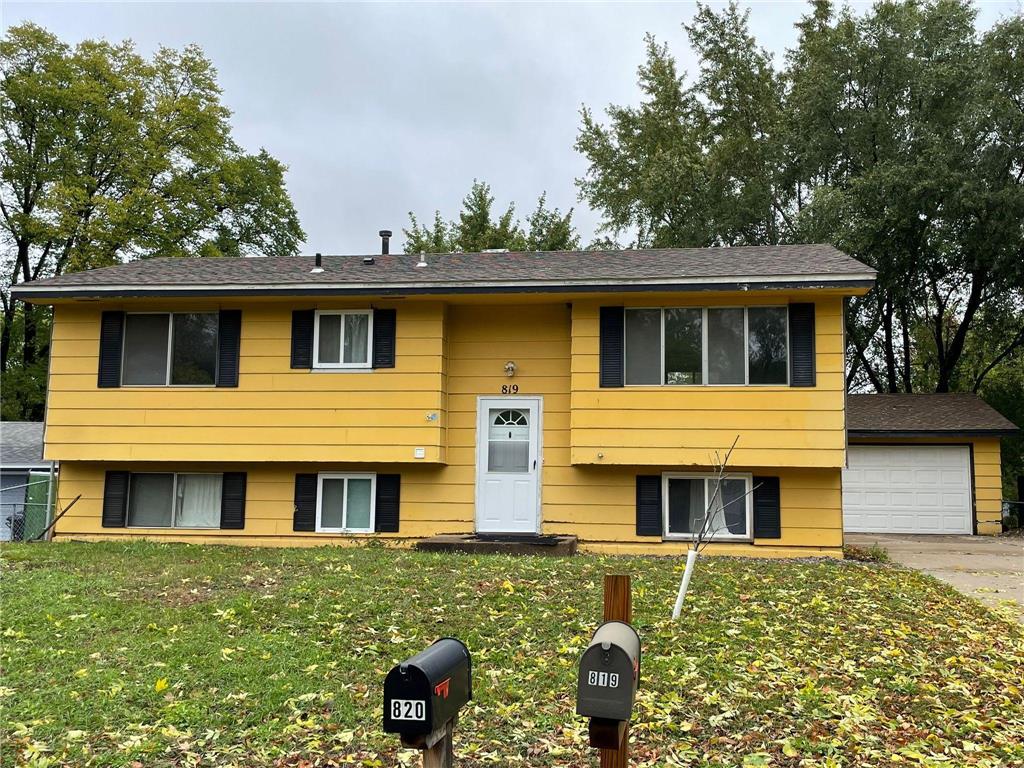 819 38th Avenue Anoka MN 55303 6445255 image1