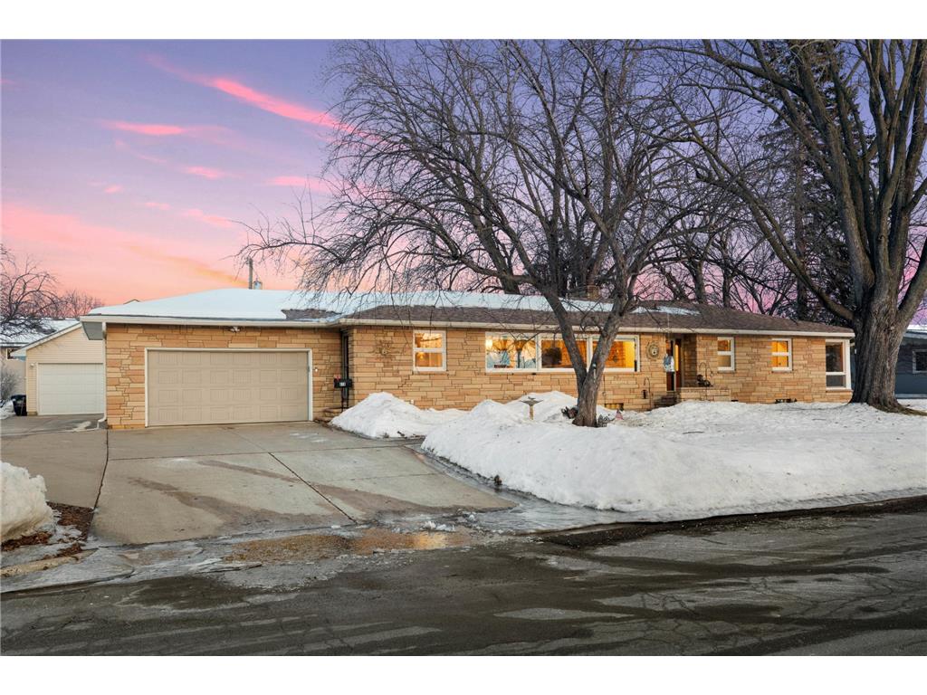 819 7th Street, Farmington, MN 55024 MLS 6251704 Edina Realty