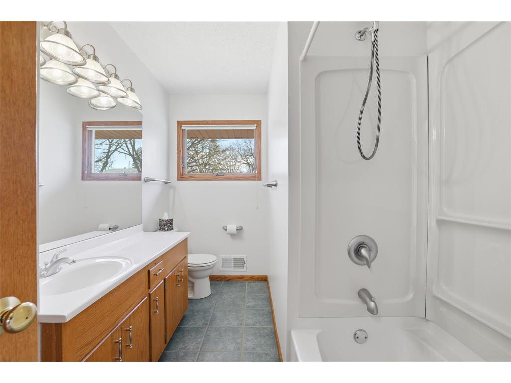 819 9th Avenue Anoka MN 55303 7057367 image15