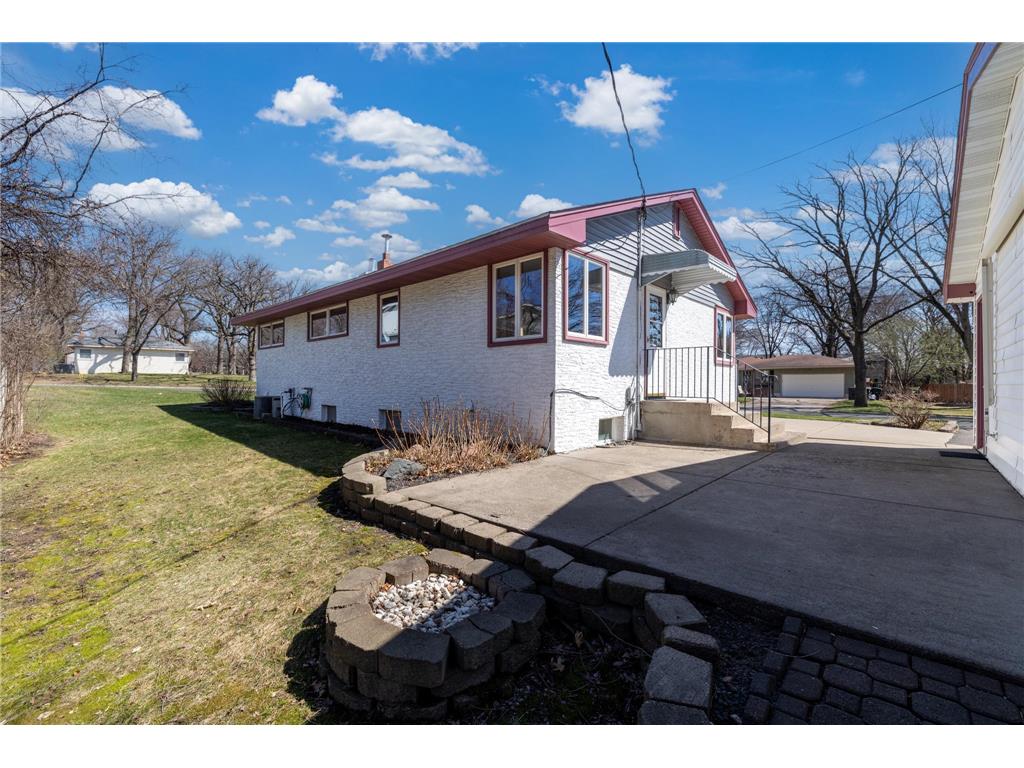 819 9th Avenue Anoka MN 55303 7057367 image28