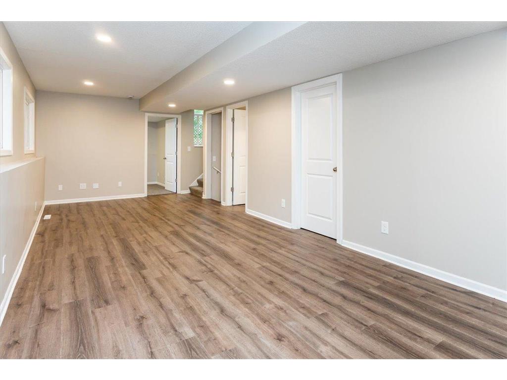 819 Dorland Road S Maplewood MN 55119 6767618 image20