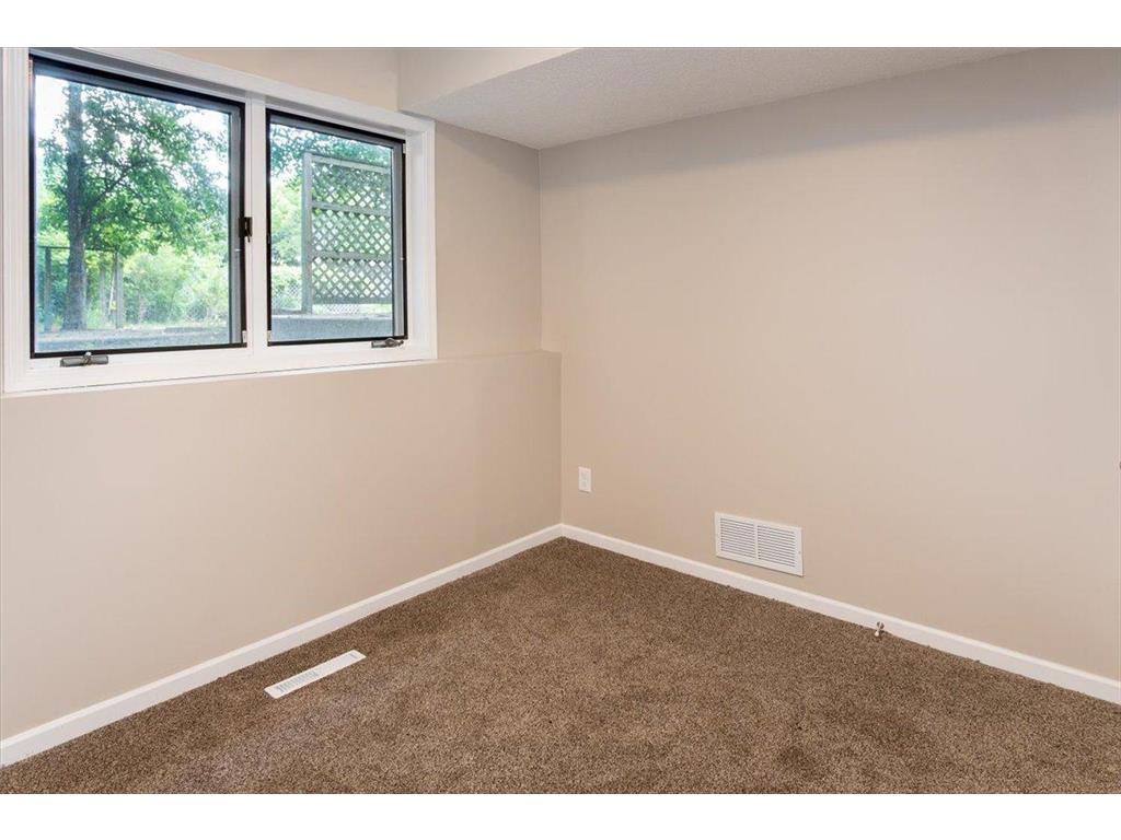 819 Dorland Road S Maplewood MN 55119 6767618 image21