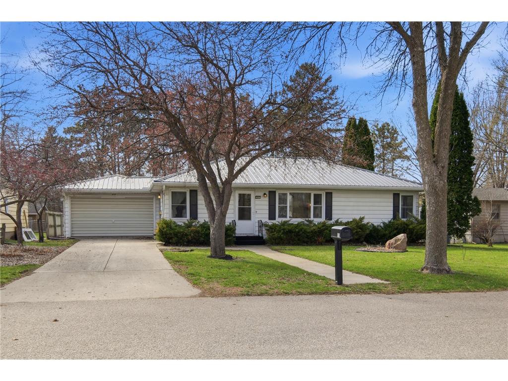 819 N Ramsey Avenue Litchfield MN 55355 7057484 image1