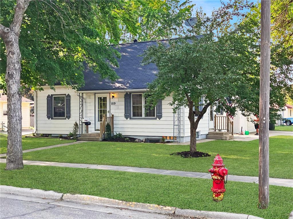 819 Olena Avenue SE Willmar MN 56201 6396616 image1