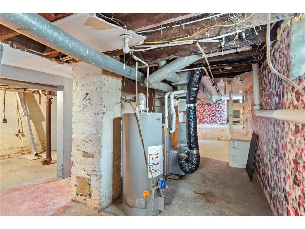 819 Sheridan Avenue N Minneapolis MN 55411 6780942 image22