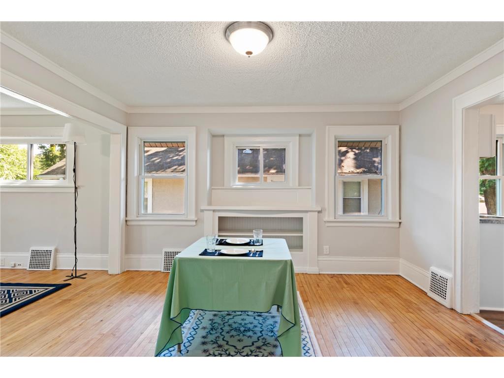 819 Sheridan Avenue N Minneapolis MN 55411 6780942 image8