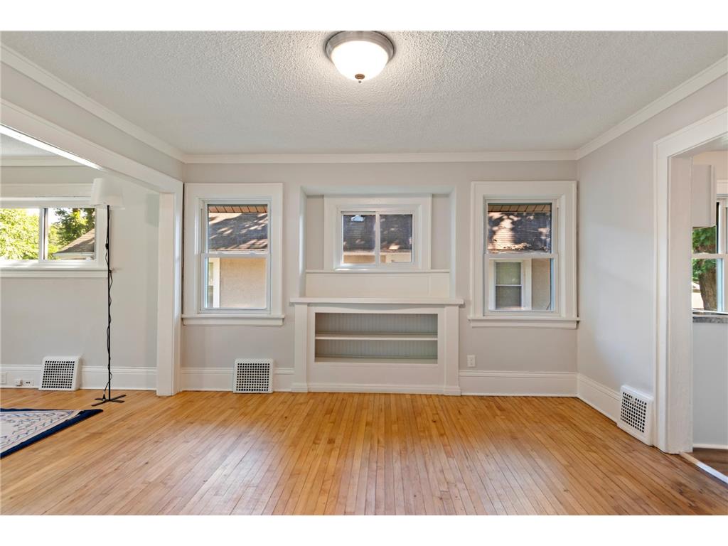 819 Sheridan Avenue N Minneapolis MN 55411 6780942 image9