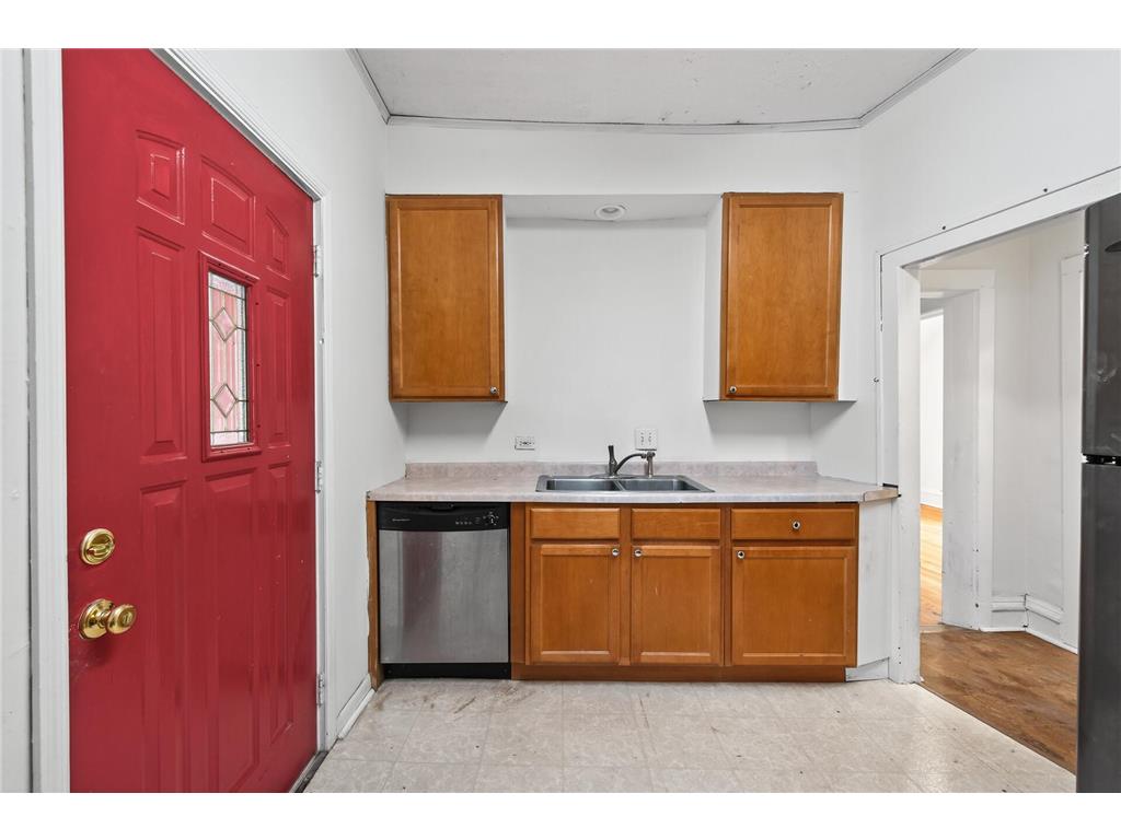 819 W 28th Street Minneapolis MN 55408 7011203 image14