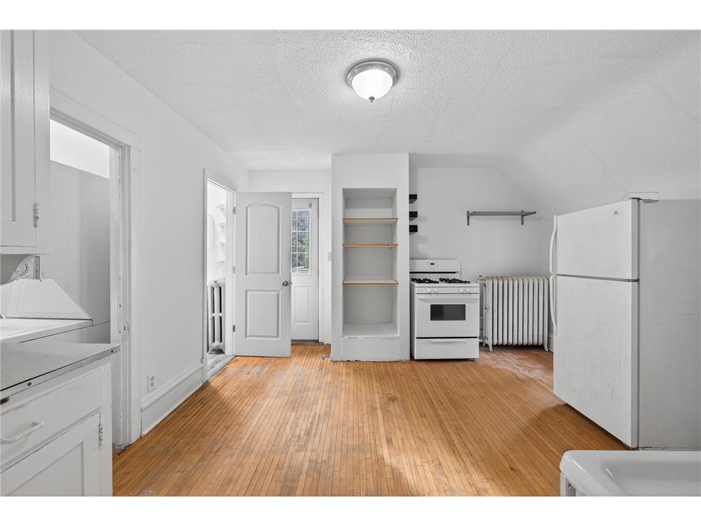 819 W 28th Street Minneapolis MN 55408 7011203 image24