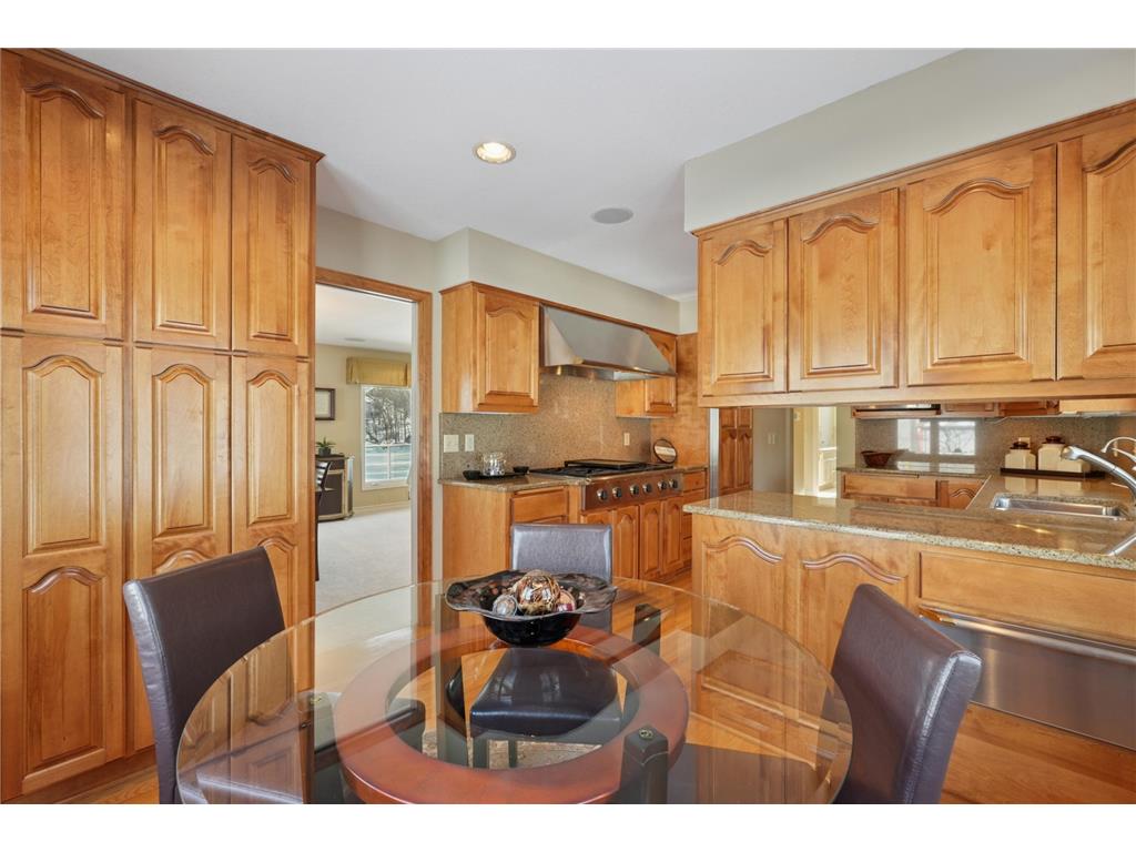 8190 Hill Trail N Lake Elmo MN 55042 - Demontreville 6768898 image11