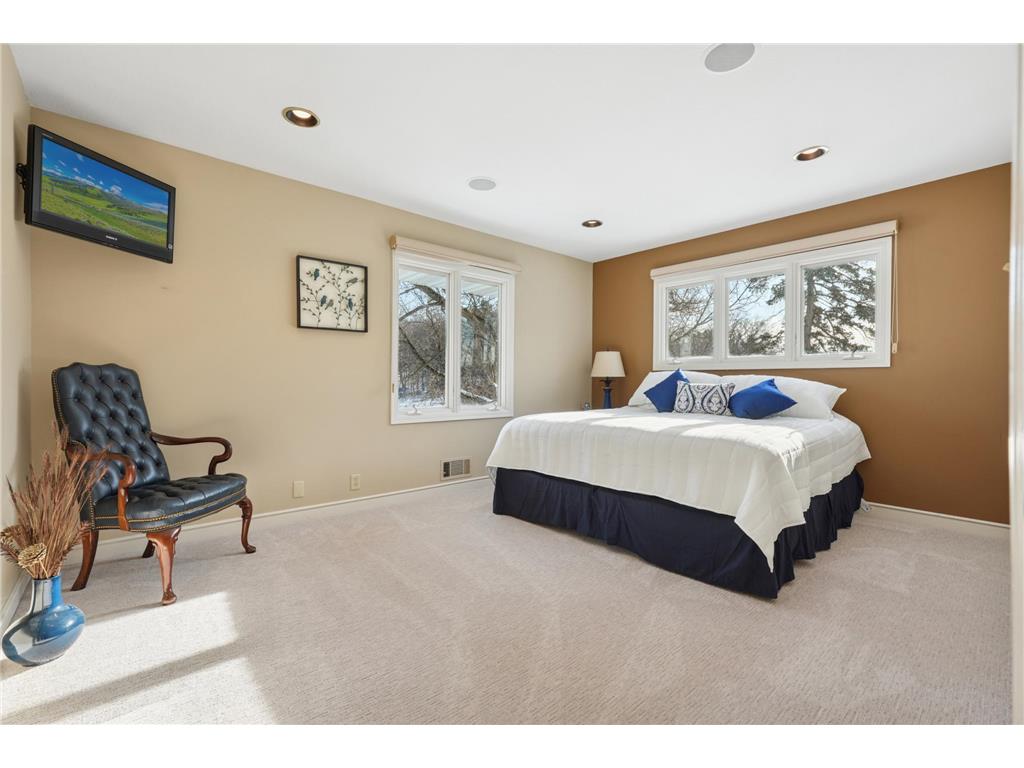 8190 Hill Trail N Lake Elmo MN 55042 - Demontreville 6768898 image19