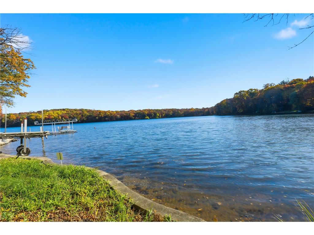 8190 Hill Trail N Lake Elmo MN 55042 - Demontreville 6768898 image3